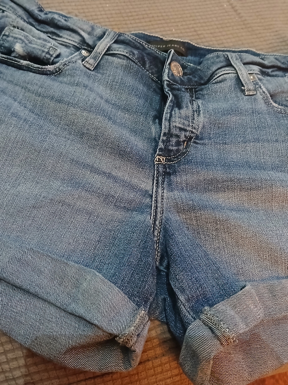Silver Jeans Blue Cuffed Women's Denim Shorts Waist 29 Slightly Distressed